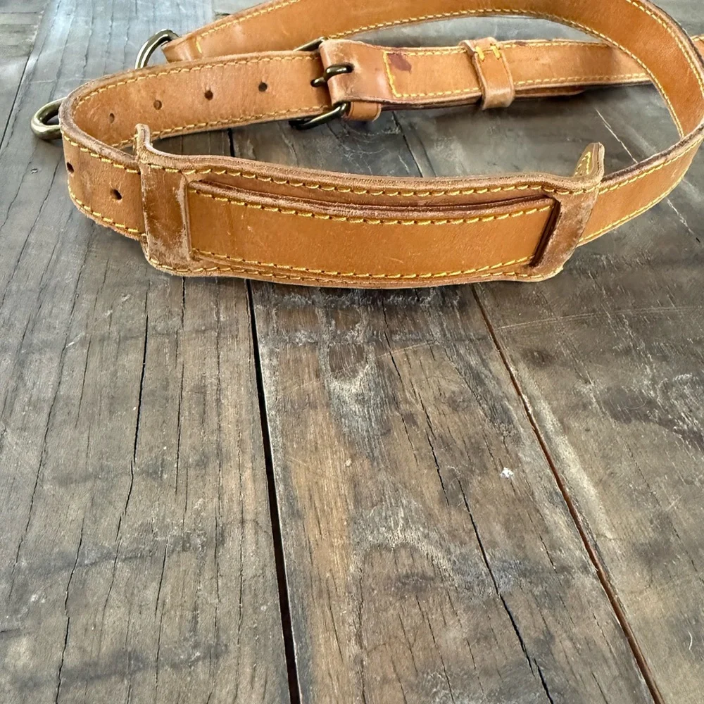 Louis Vuitton Tan Leather Shoulder Strap with Brass Hardware